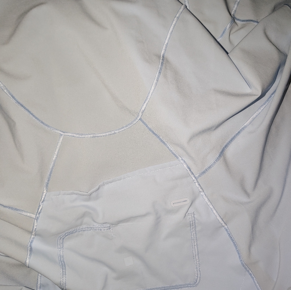 Lululemon Mist Over Windbreaker Light Blue - Picture 6 of 12